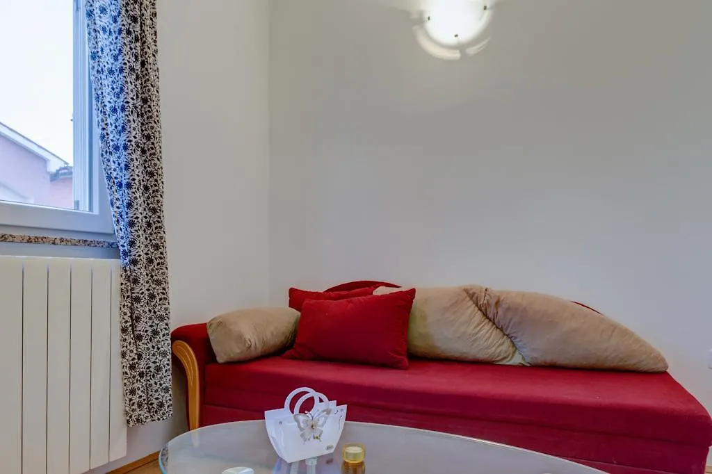 普拉 Apartman Jovic酒店 克罗地亚